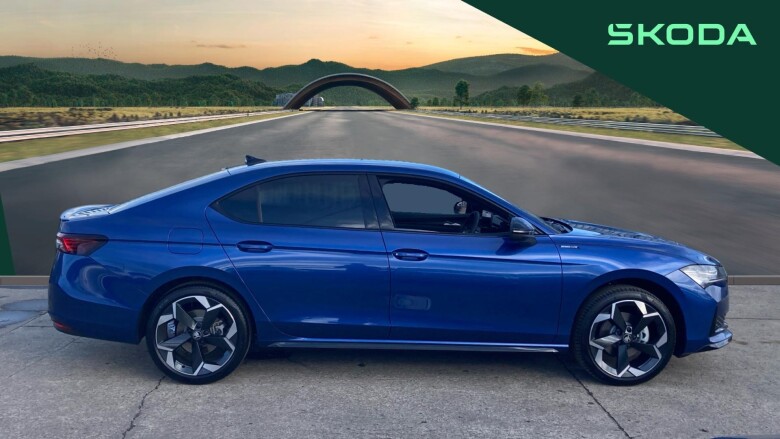 Skoda Superb 1.5 TSI e-TEC Sportline 5dr DSG Petrol Hatchback